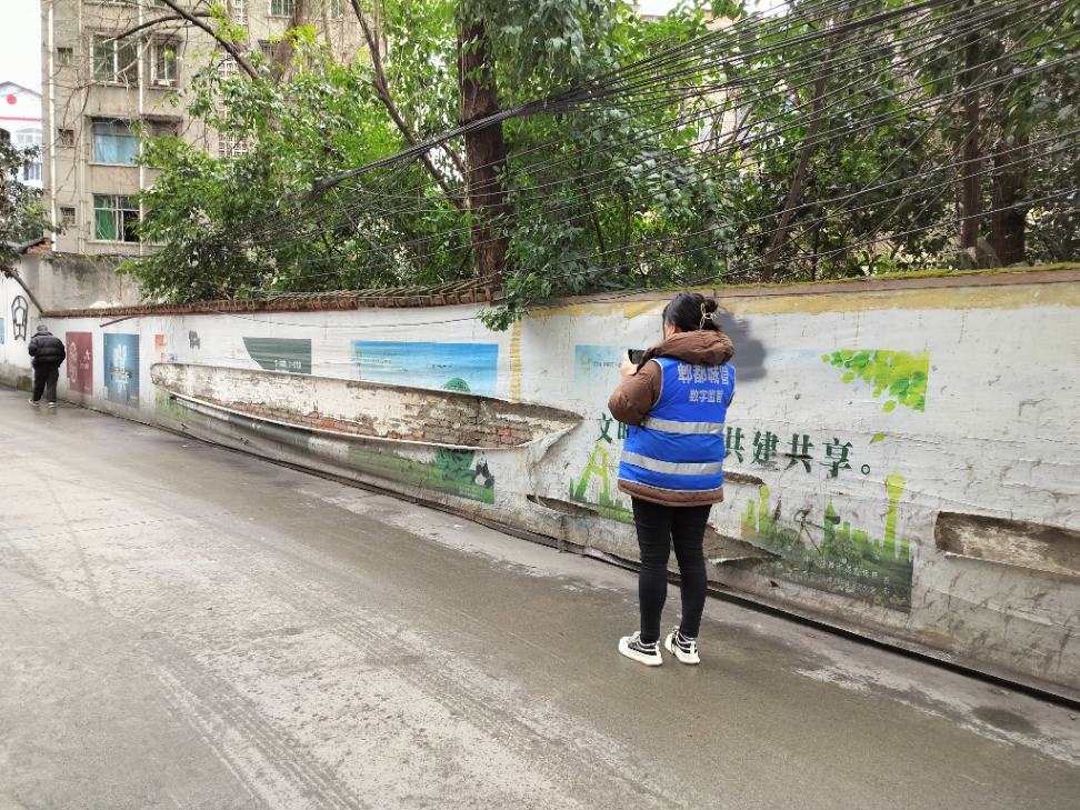 智慧城管助力城市“顏值”提升，臨街廣告安全隱患無處遁形